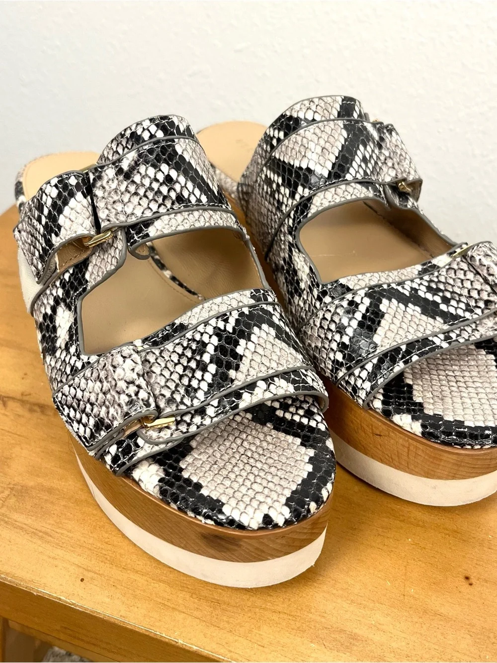 Veronica Beard 8 Welda Snake-Print Platform Wedge Slide Sandals Black & Gray